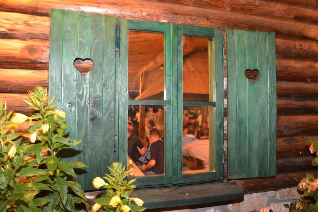 Rafting Camp Tara Center Tri Vodenice Bastasi Rum bild